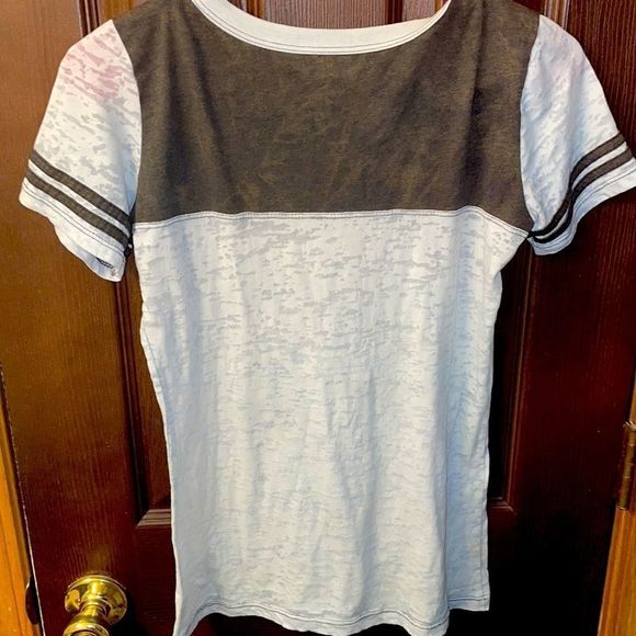 Oregon’s ducks official 2011 BCS championship shirt from the game. Size Large. - Picture 3 of 3